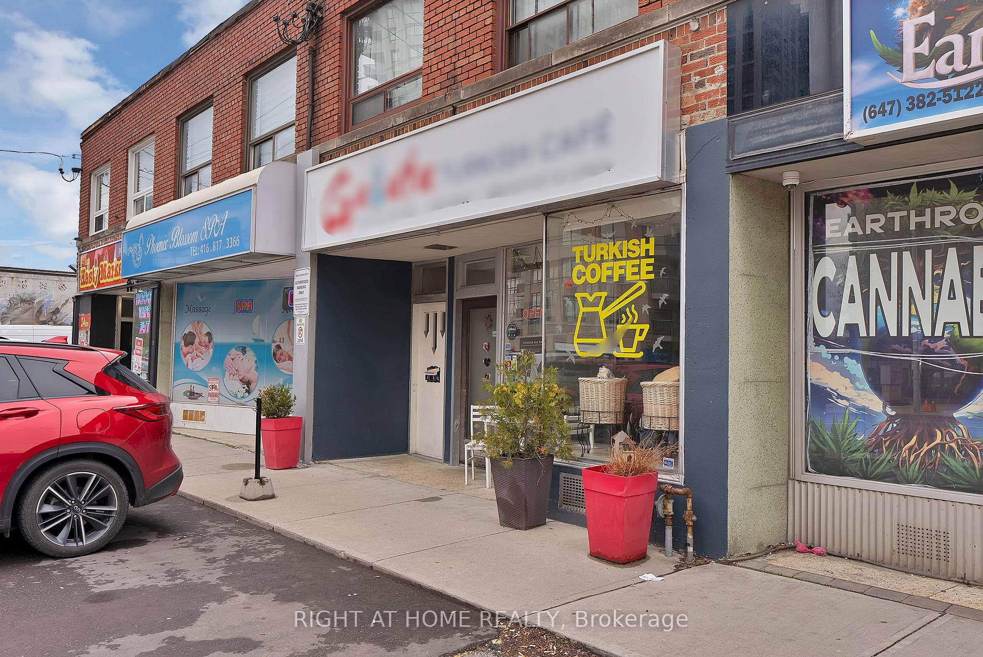 5122 Dundas Street W, Toronto W08, ON, exterior