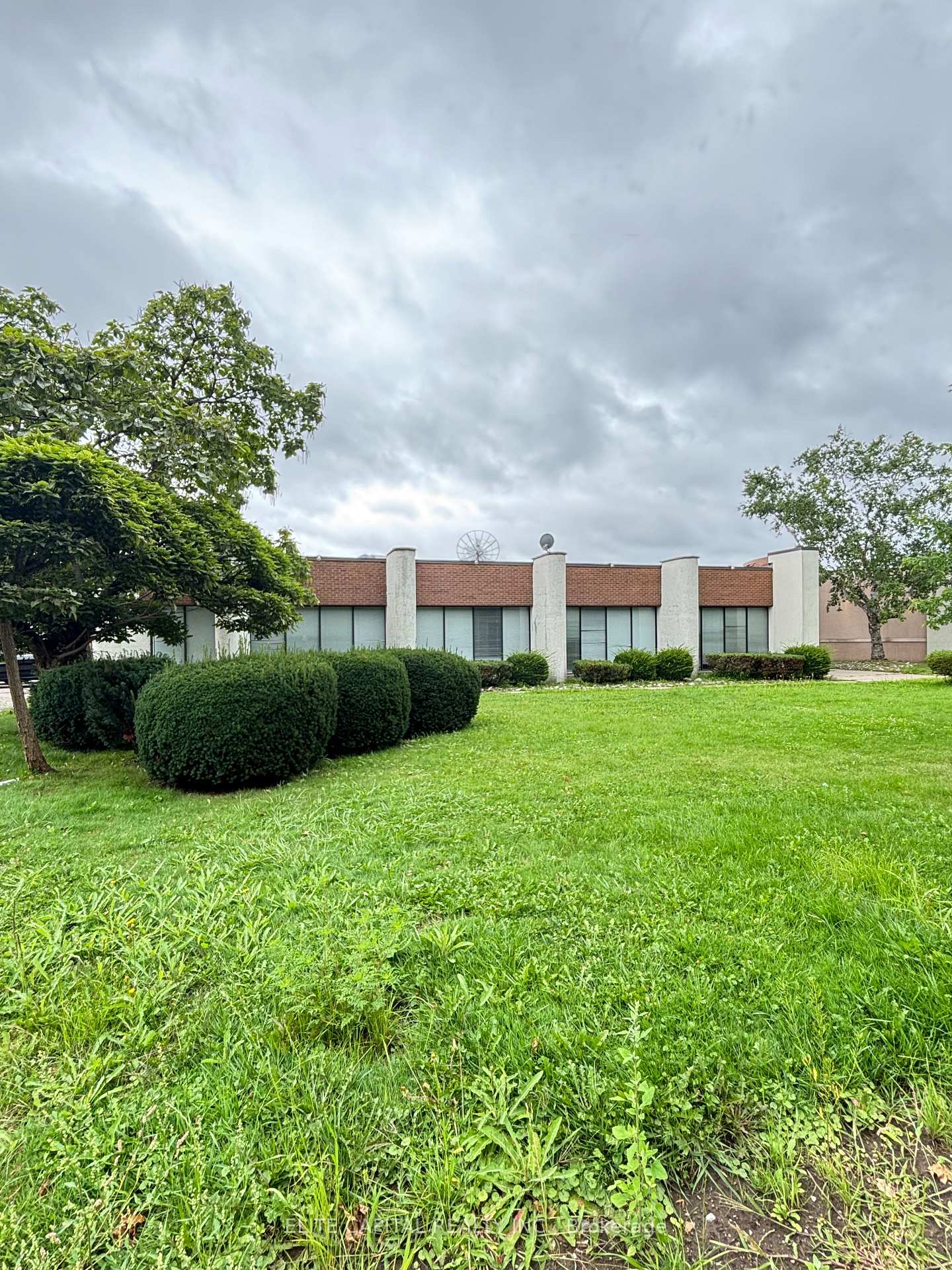 1357 Huntingwood Drive, Toronto E07, ON, exterior