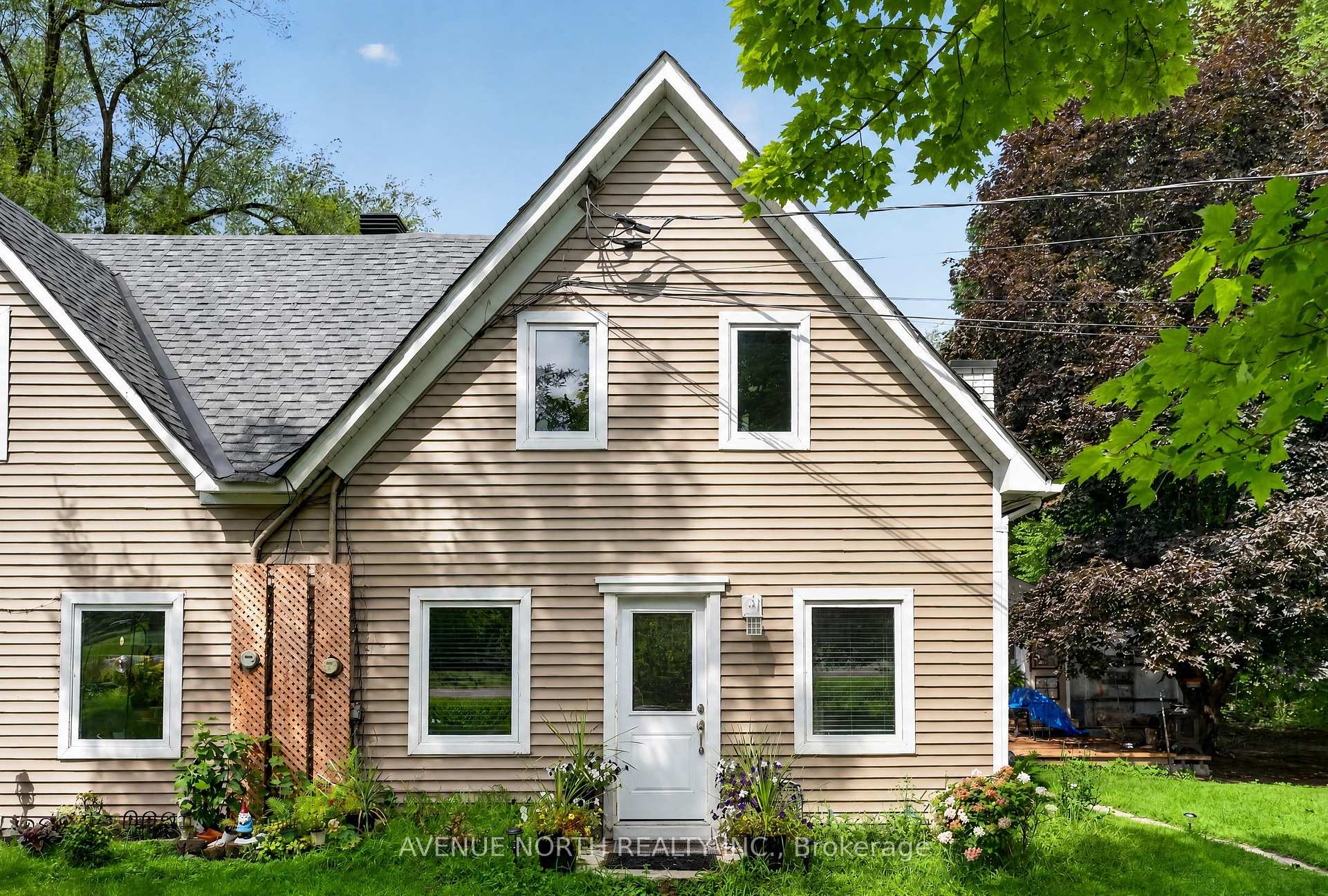 2943 Old Montreal Road, Orleans - Cumberland and Area, ON, exterior