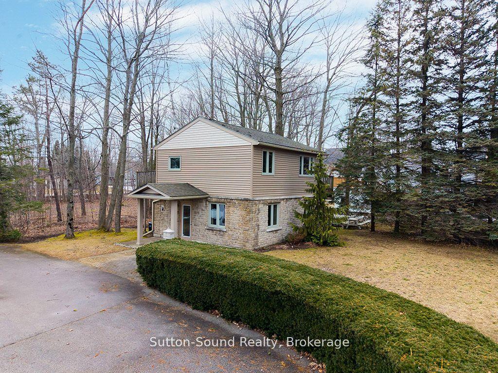 660 Main Street, South Bruce Peninsula, ON, exterior