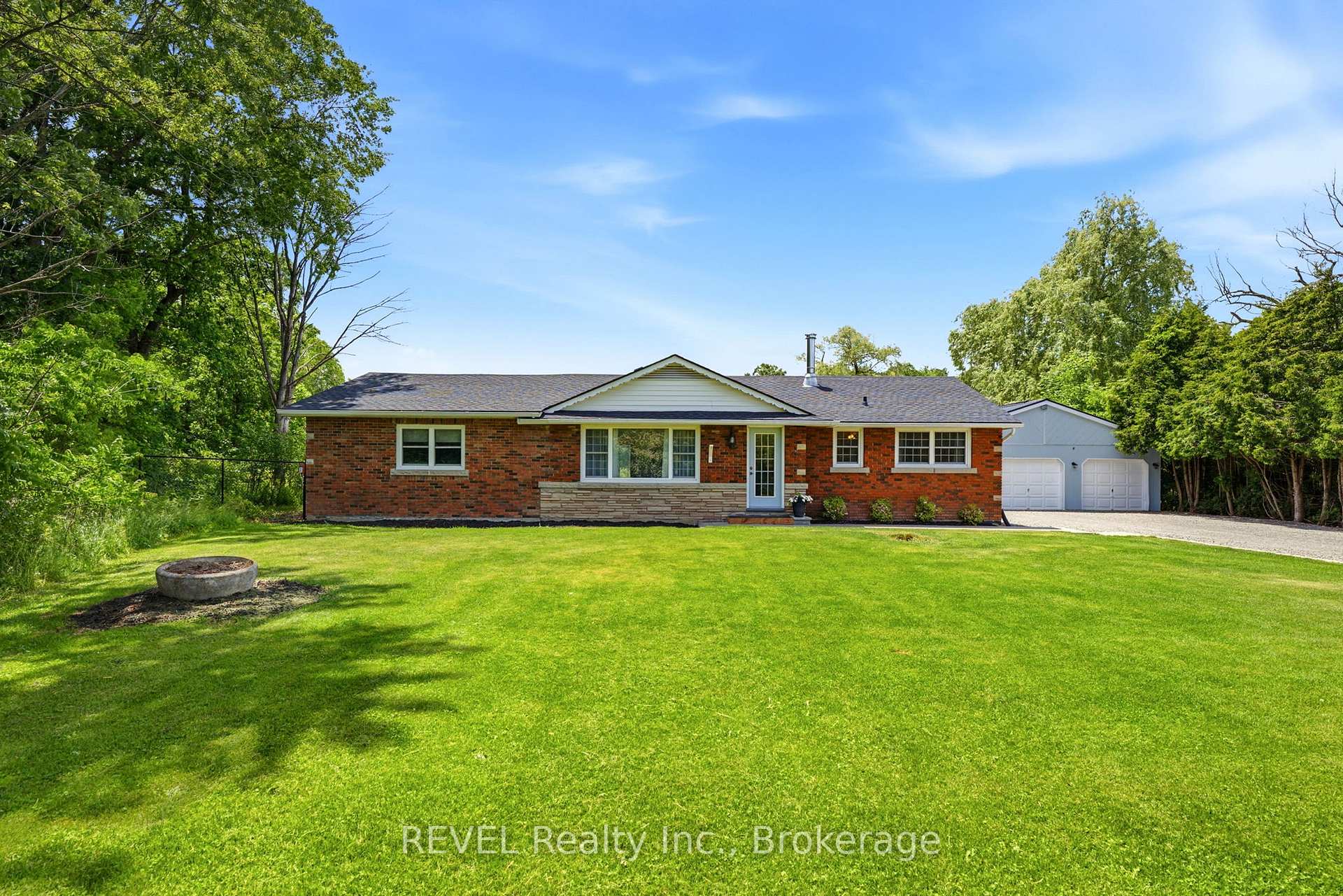 8238 Concession 5 Road, West Lincoln, ON, exterior