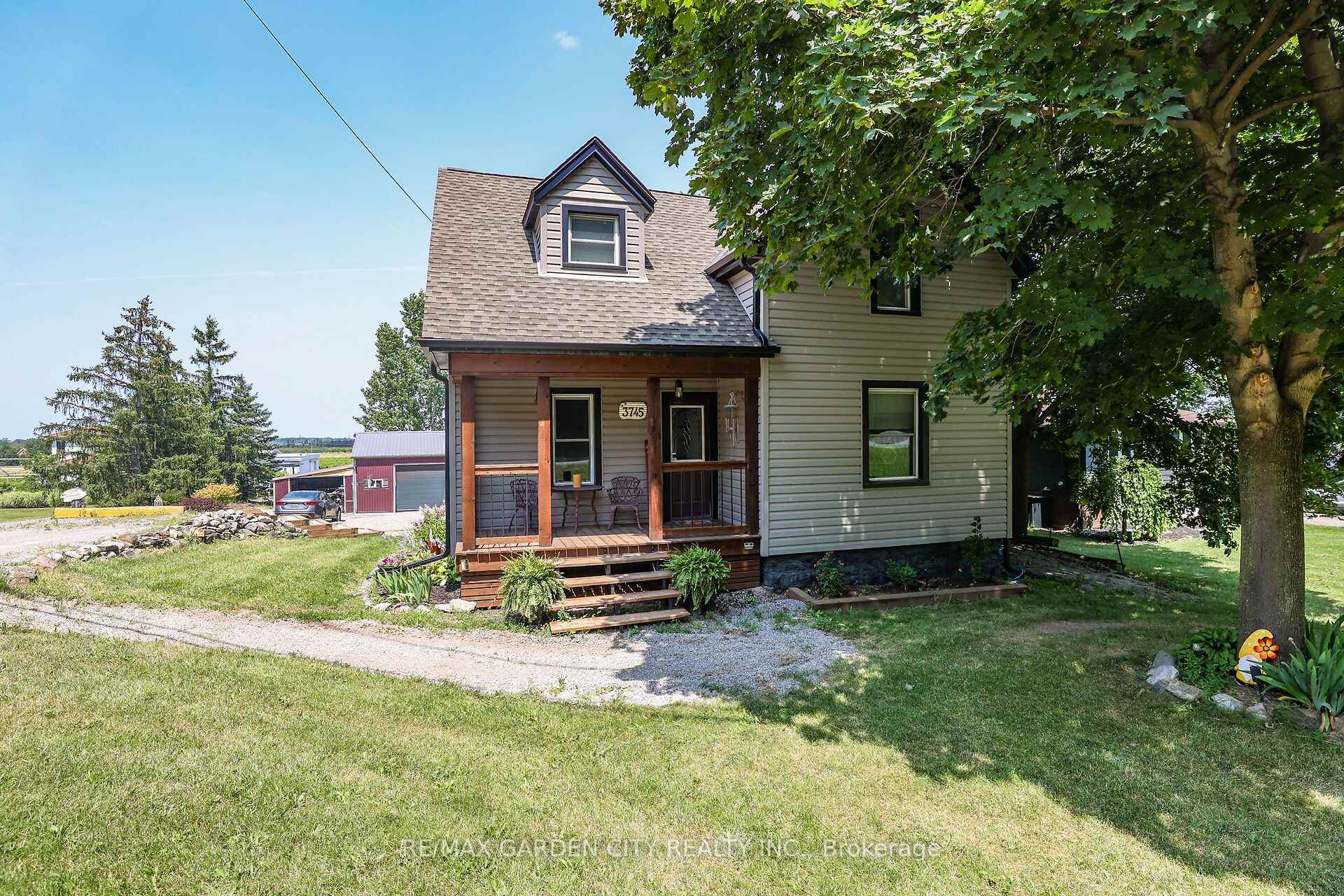 3745 King Street, Lincoln, ON, exterior