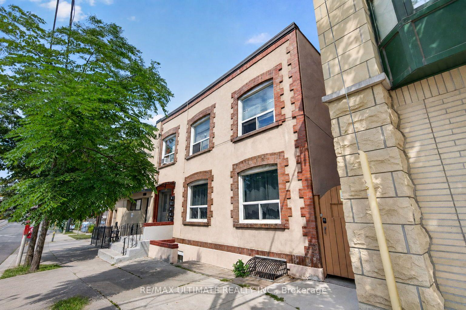 3 - 2360 Queen Street E, Toronto E02, ON, exterior