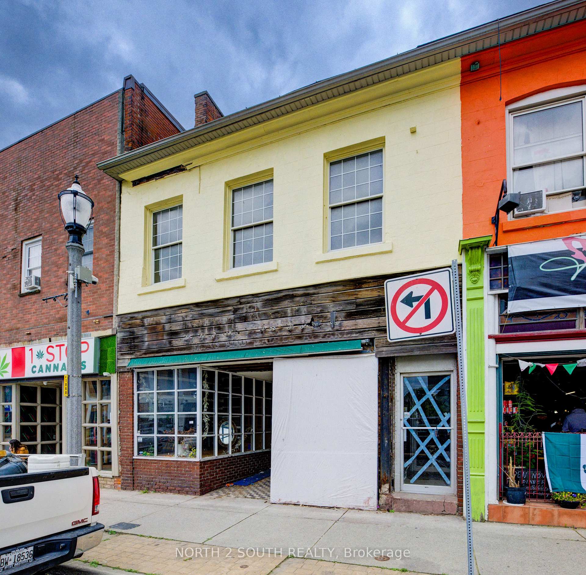 36 Norfolk Street S, Norfolk, ON, exterior