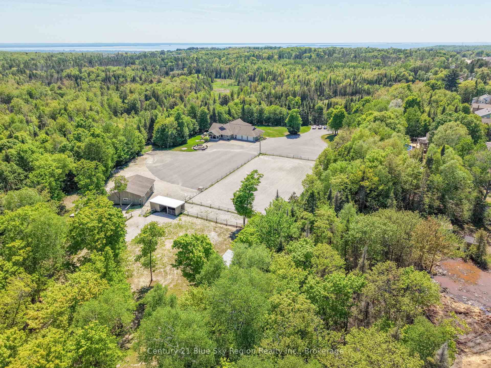 395 Carmichael Drive, North Bay, ON, exterior