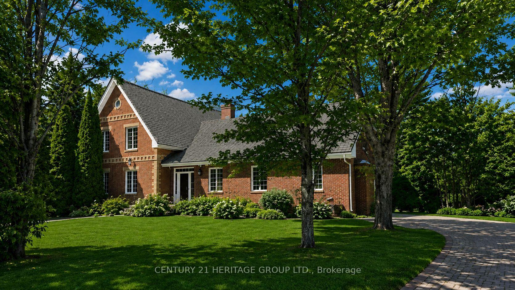 Address withheld, East Gwillimbury, ON, exterior
