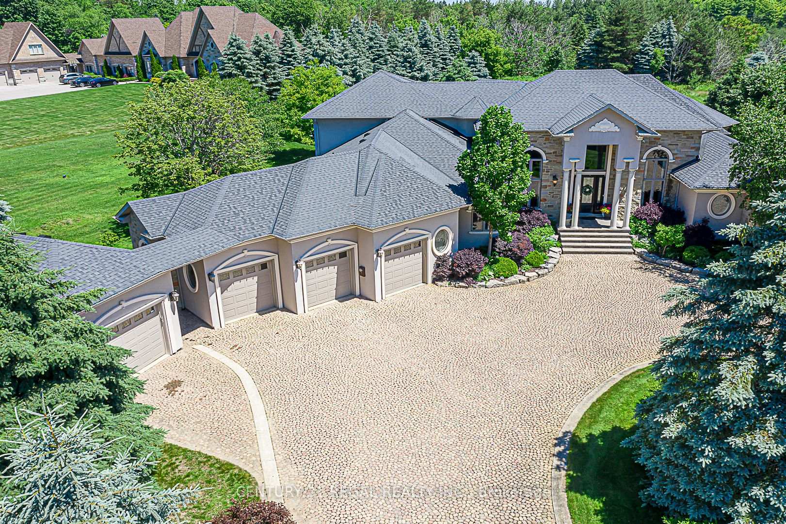 16 Lake Woods Drive, Whitchurch-Stouffville, ON, exterior