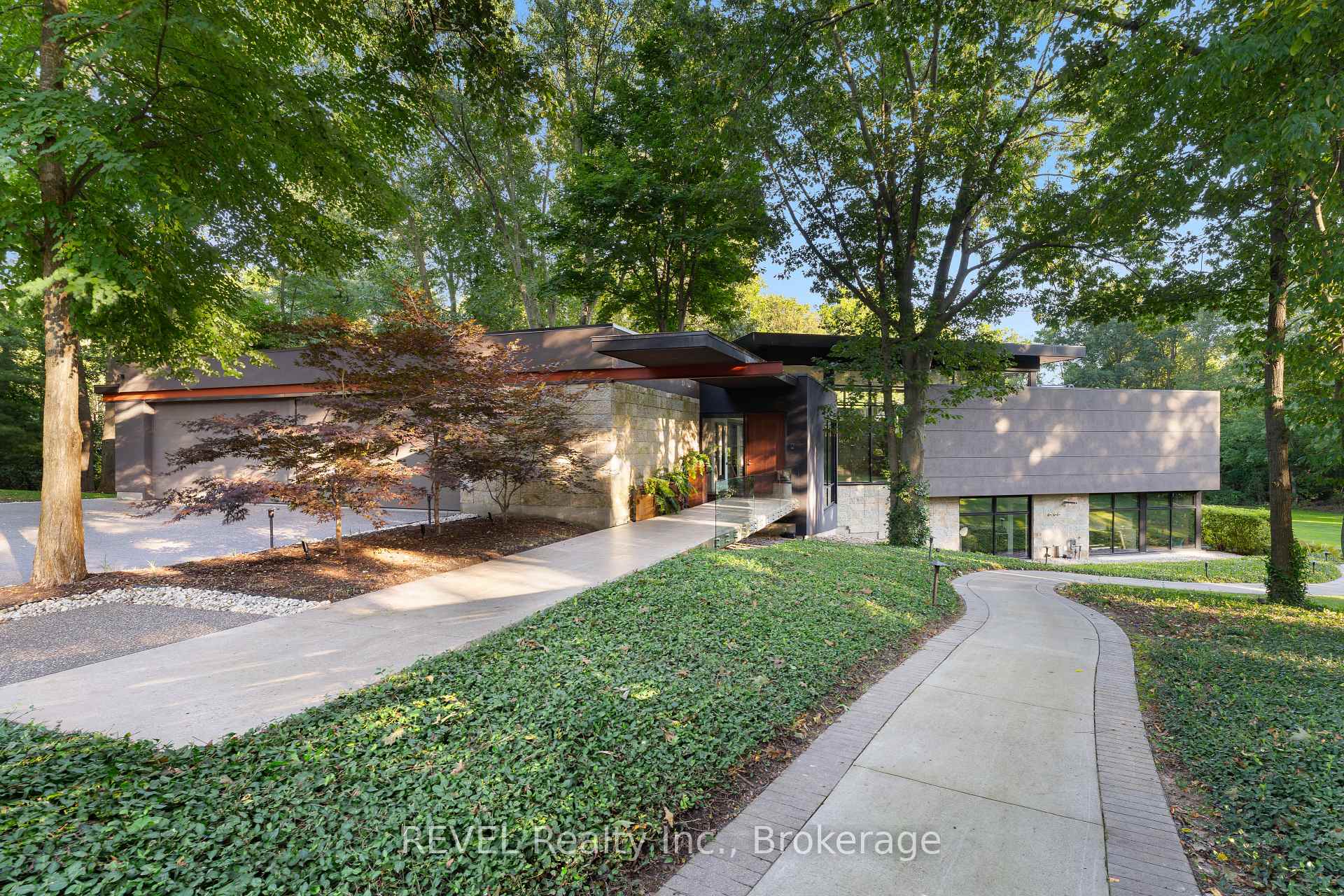 250 Canboro Road, Pelham, ON, exterior