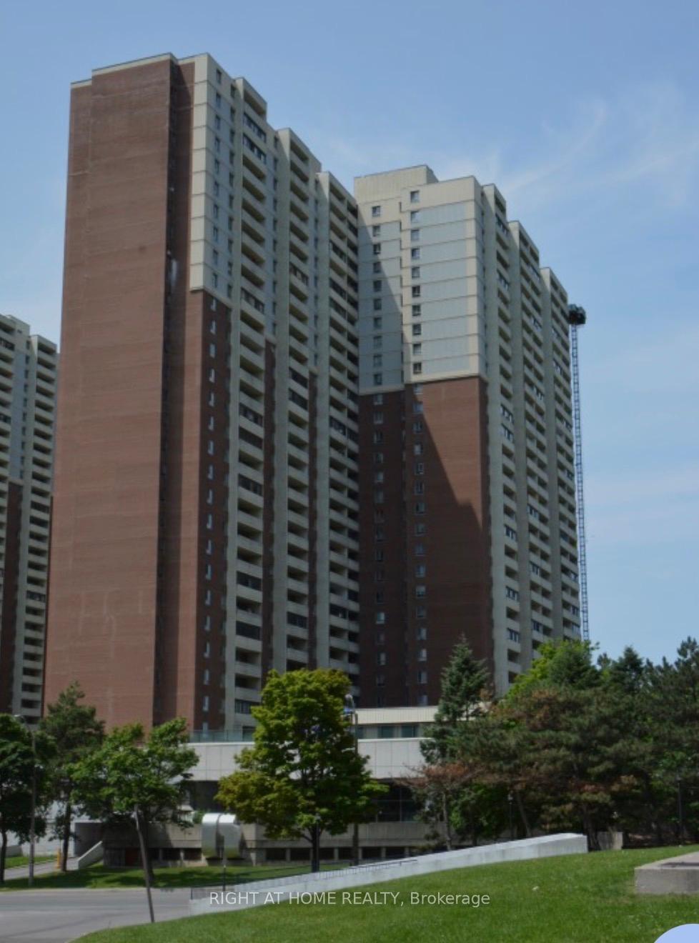 1508 - 5 Massey Square, Toronto E03, ON, exterior