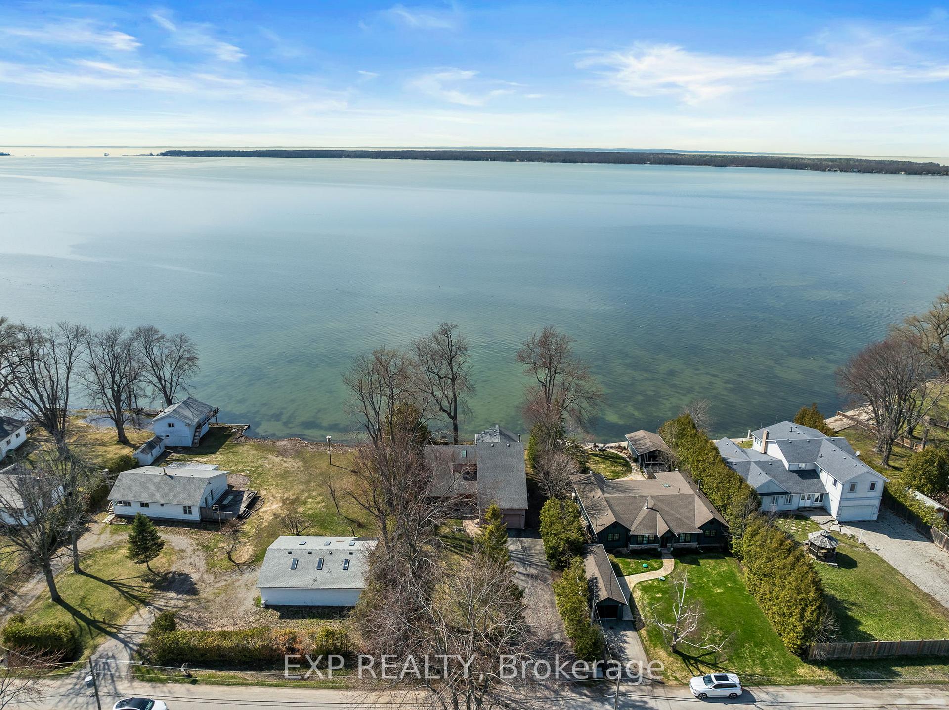 582 Duclos Point Road, Georgina, ON, exterior