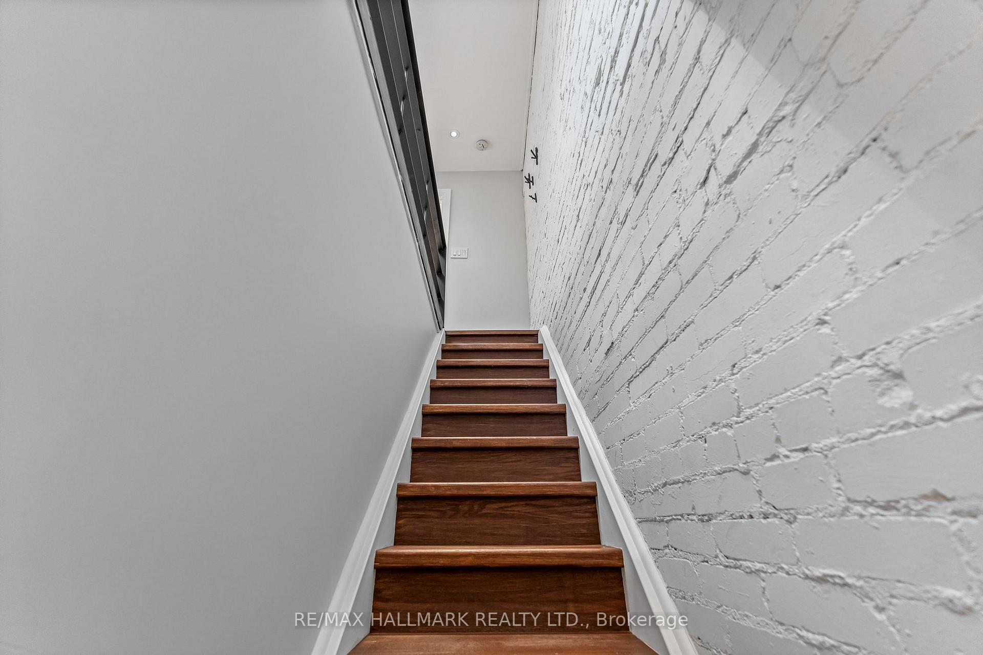 Upper - 229 Kingston Road, Toronto E02, ON, exterior