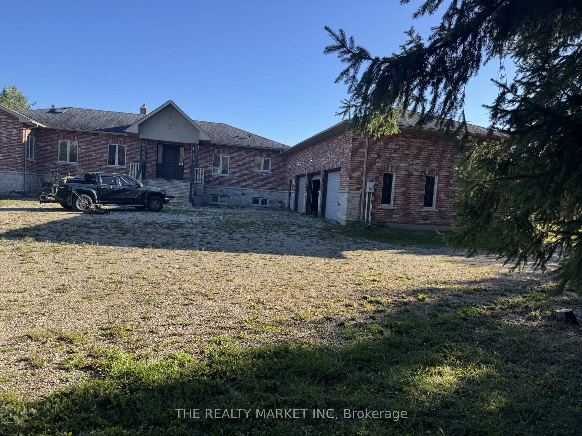 Address withheld, Amaranth, ON, exterior