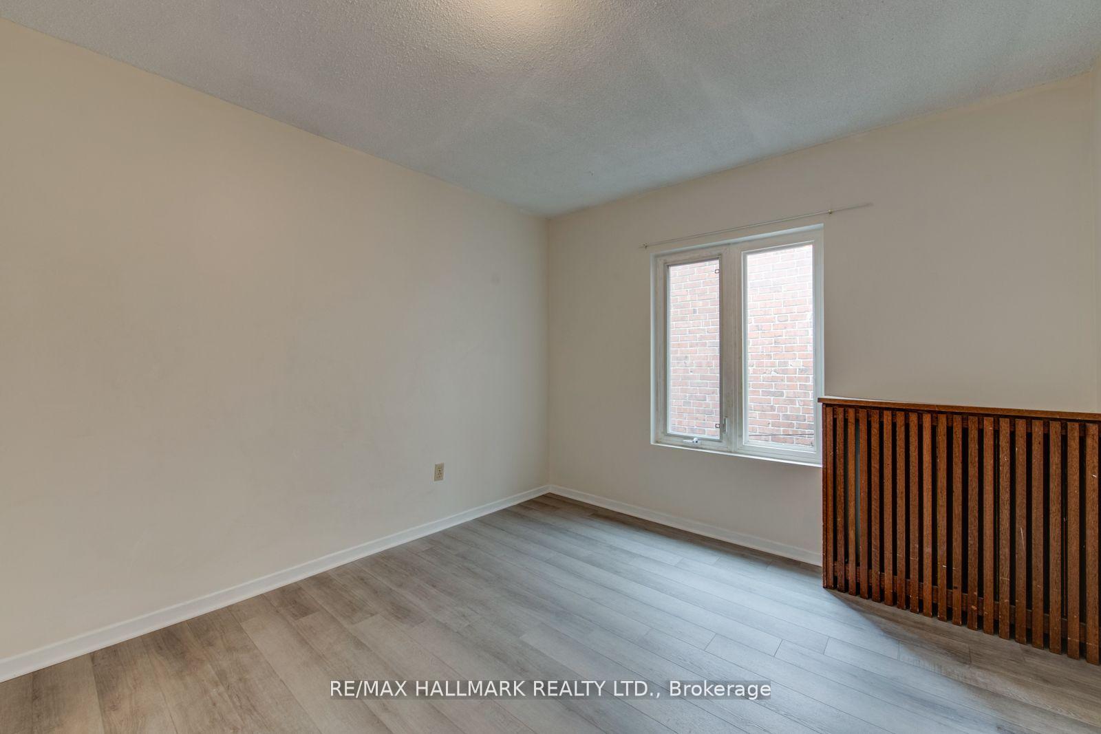 2 Upper - 576 Ossington Avenue S, Toronto C01, ON, exterior