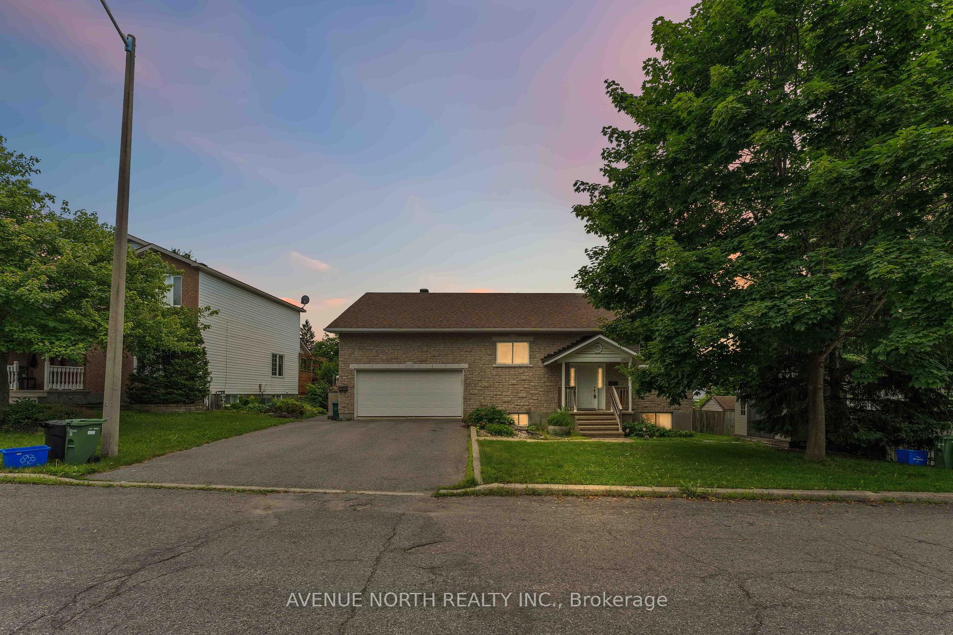 6803 Barsona Place, Orleans - Convent Glen and Area, ON, exterior