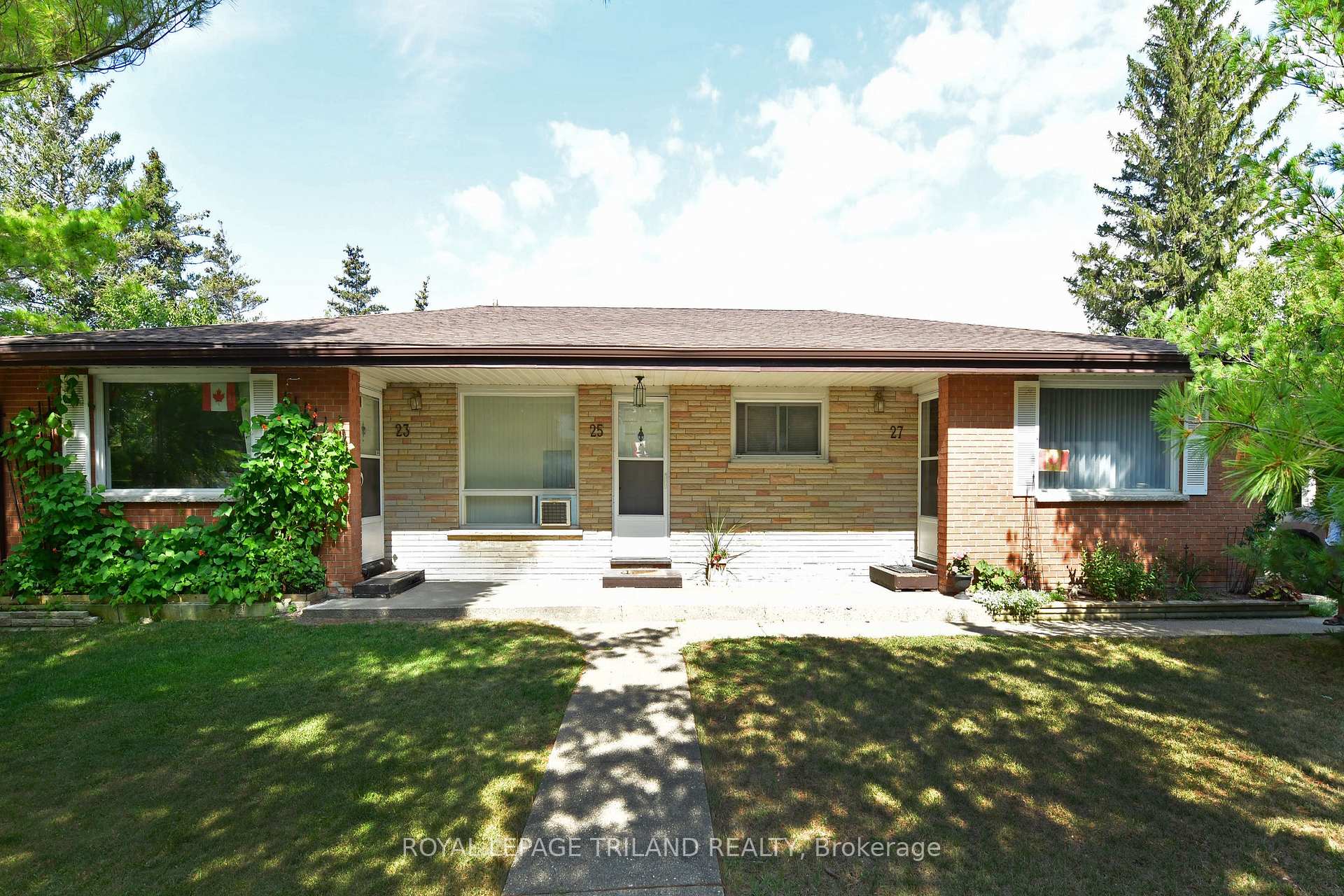 27 Hill Street, Lambton Shores, ON, exterior