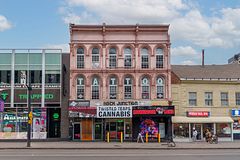 A - 151 Rideau Street, Lower Town - Sandy Hill, ON, exterior