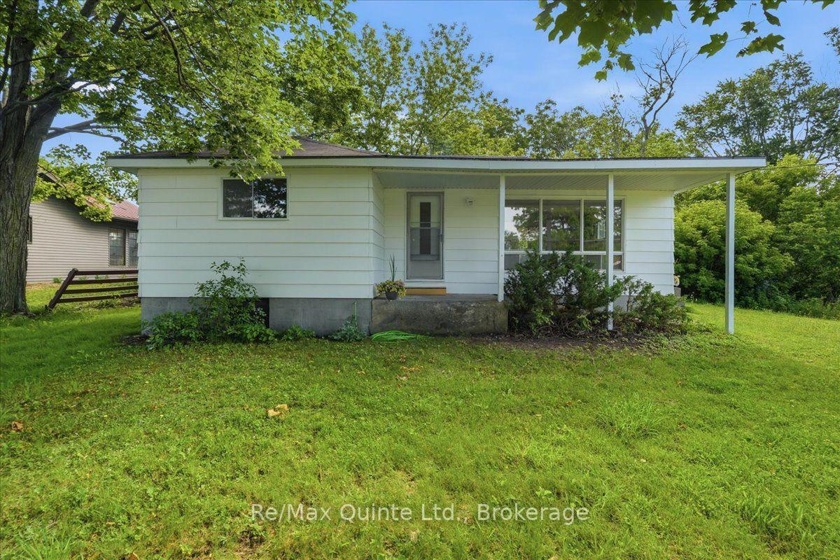 1581 County Rd 10 N/A, Prince Edward County, ON, exterior
