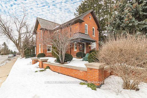 2145 King Road, King, ON, exterior