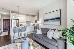 414 - 2470 Prince Michael Drive, Oakville, ON, exterior