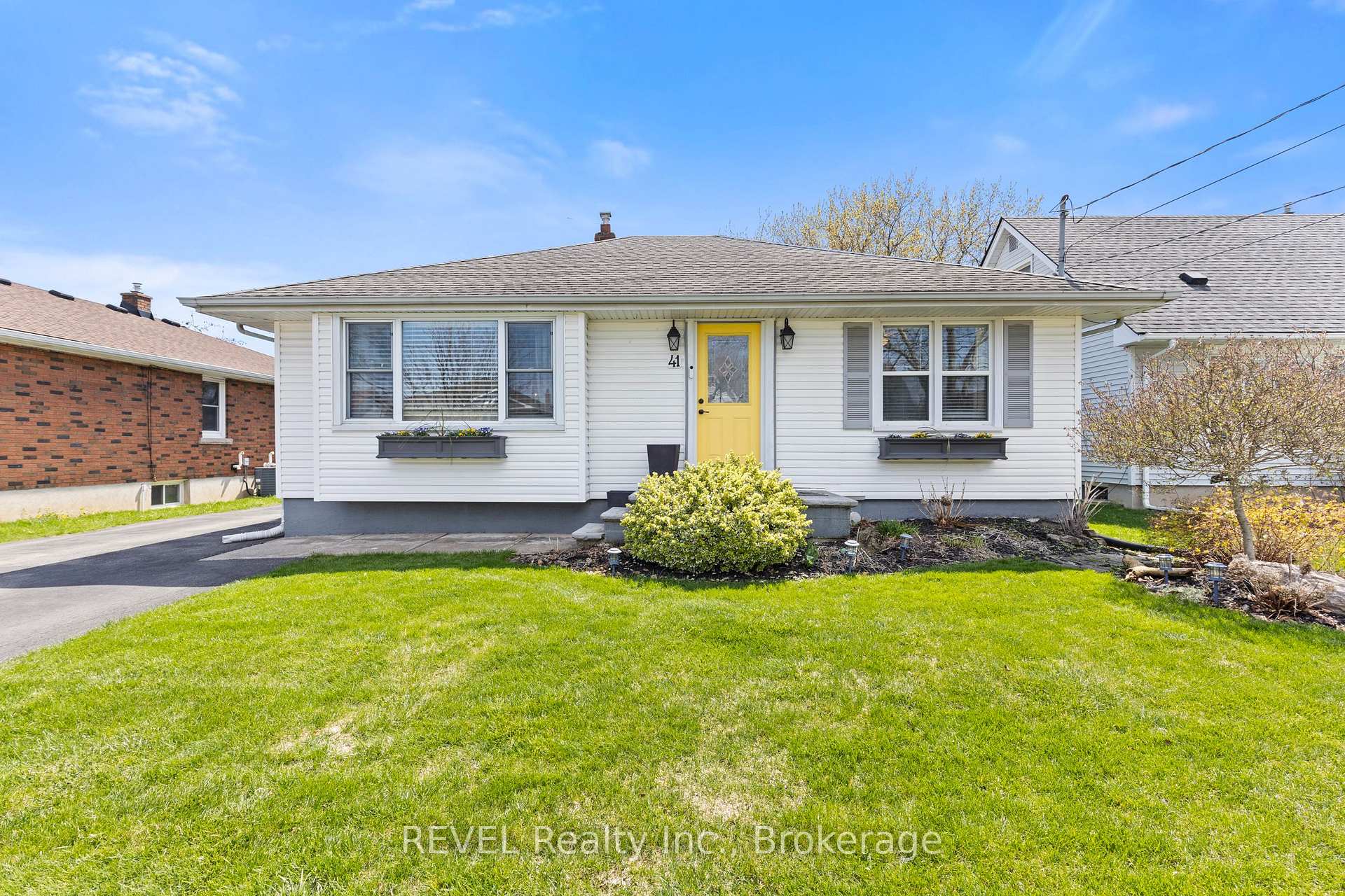 41 Rose Avenue, Thorold, ON, exterior
