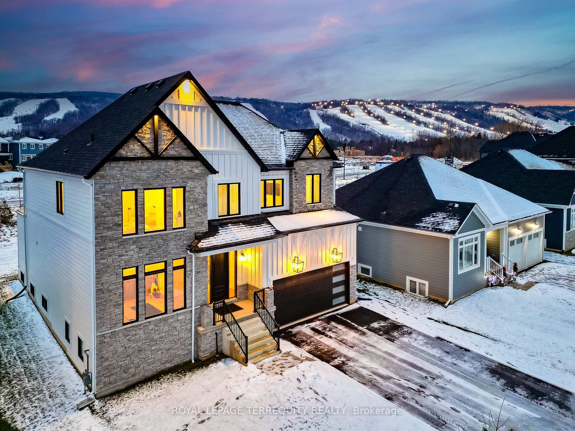 109 Stillwater Crescent, Blue Mountains, ON, exterior
