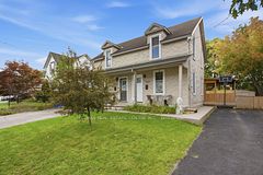 1108 Queenston Road, Cambridge, ON, exterior