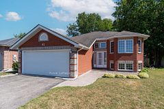 30 Charles Street, Penetanguishene, ON, exterior