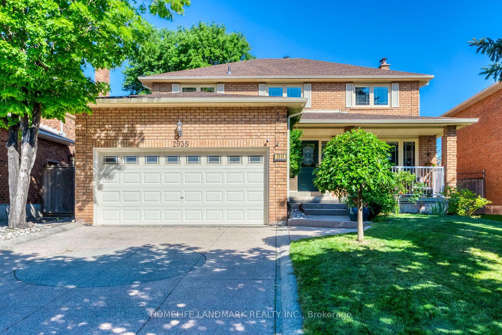 2935 Kingsway Drive, Oakville, ON, exterior