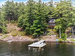 1166 Parkers Point Road, Gravenhurst, ON, exterior
