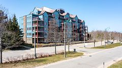 207 - 130 Steamship Bay Road, Gravenhurst, ON, exterior