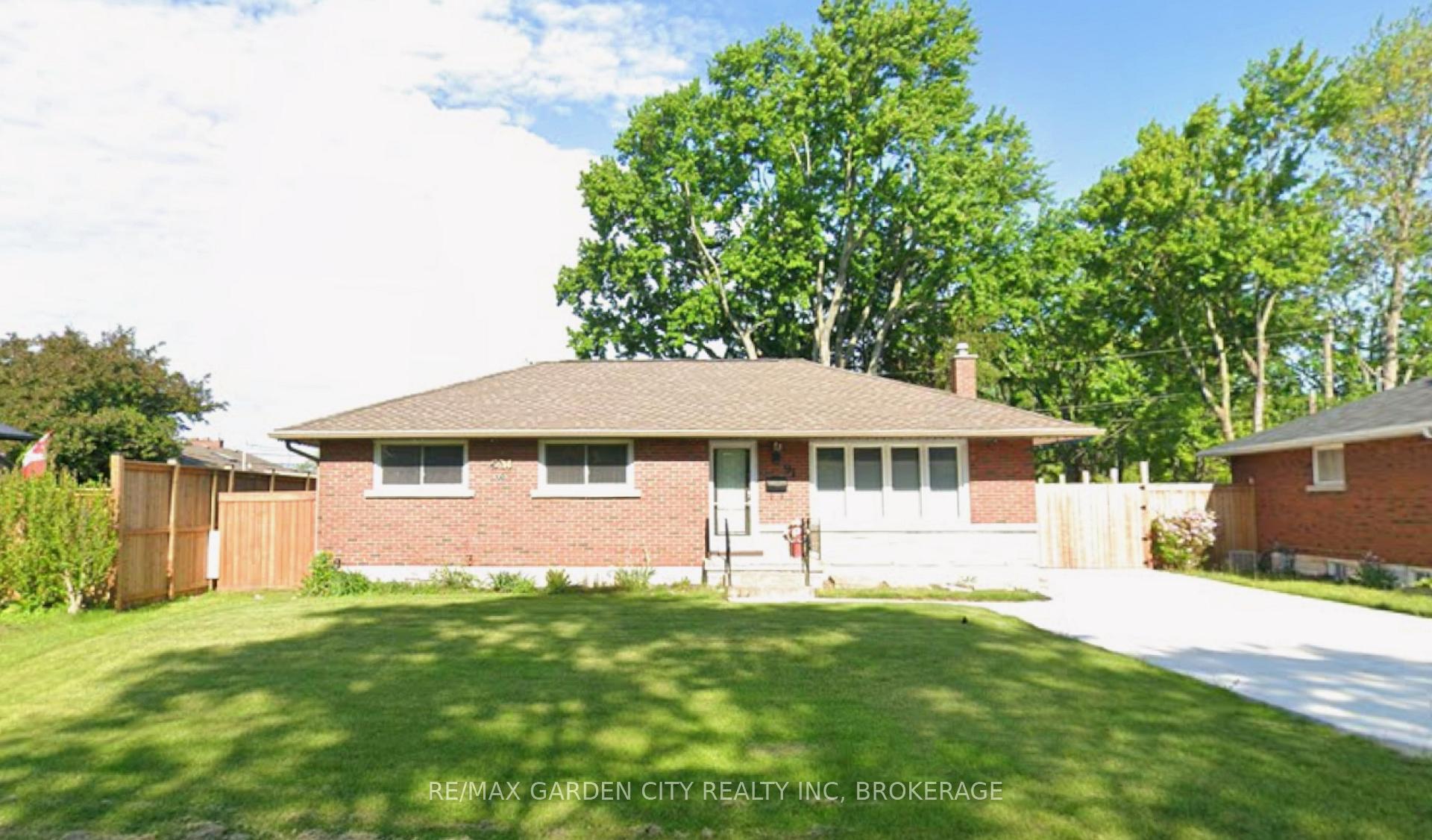 91 Crescent Drive, Welland, ON, exterior