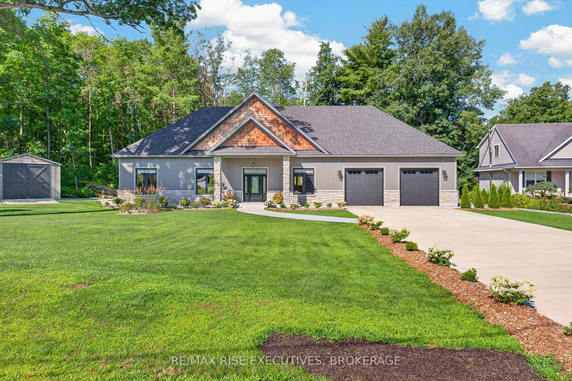 4 Headlands Way, Leeds and the Thousand Islands, ON, exterior