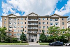 101 - 251 Lester Street, Waterloo, ON, exterior