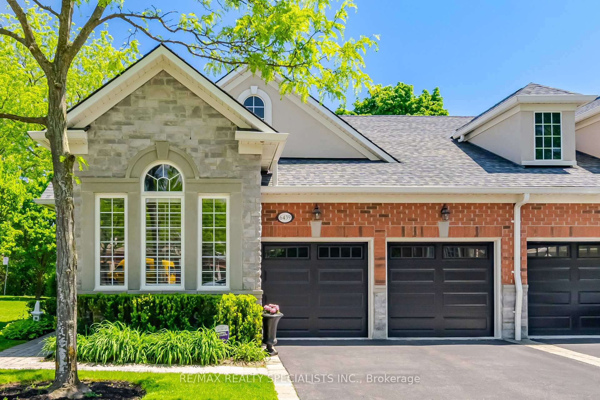 6439 Rivergate Place, Mississauga, ON, exterior