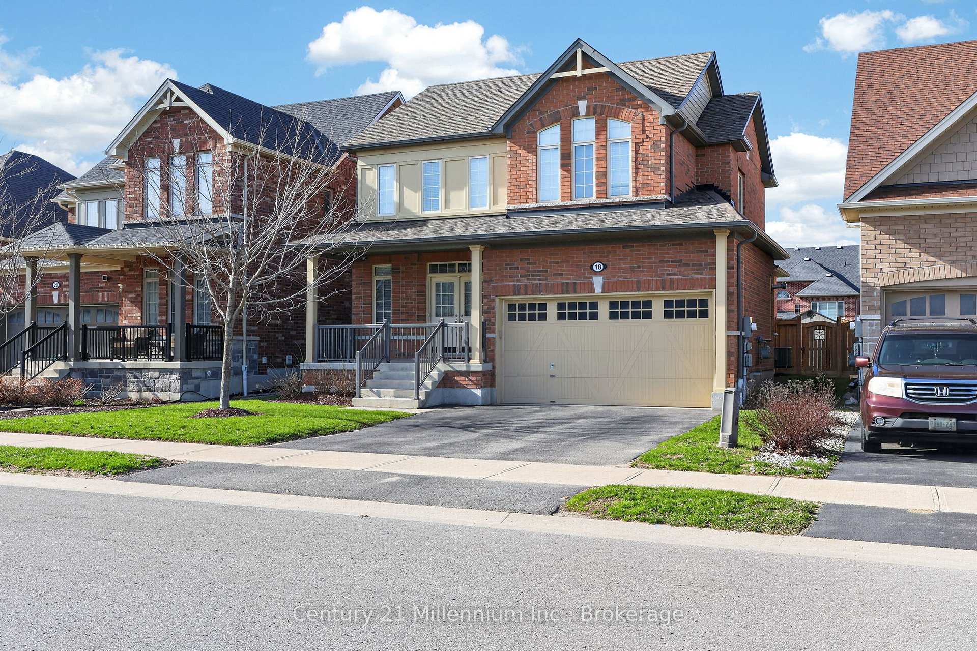18 Marks Road, Springwater, ON, exterior