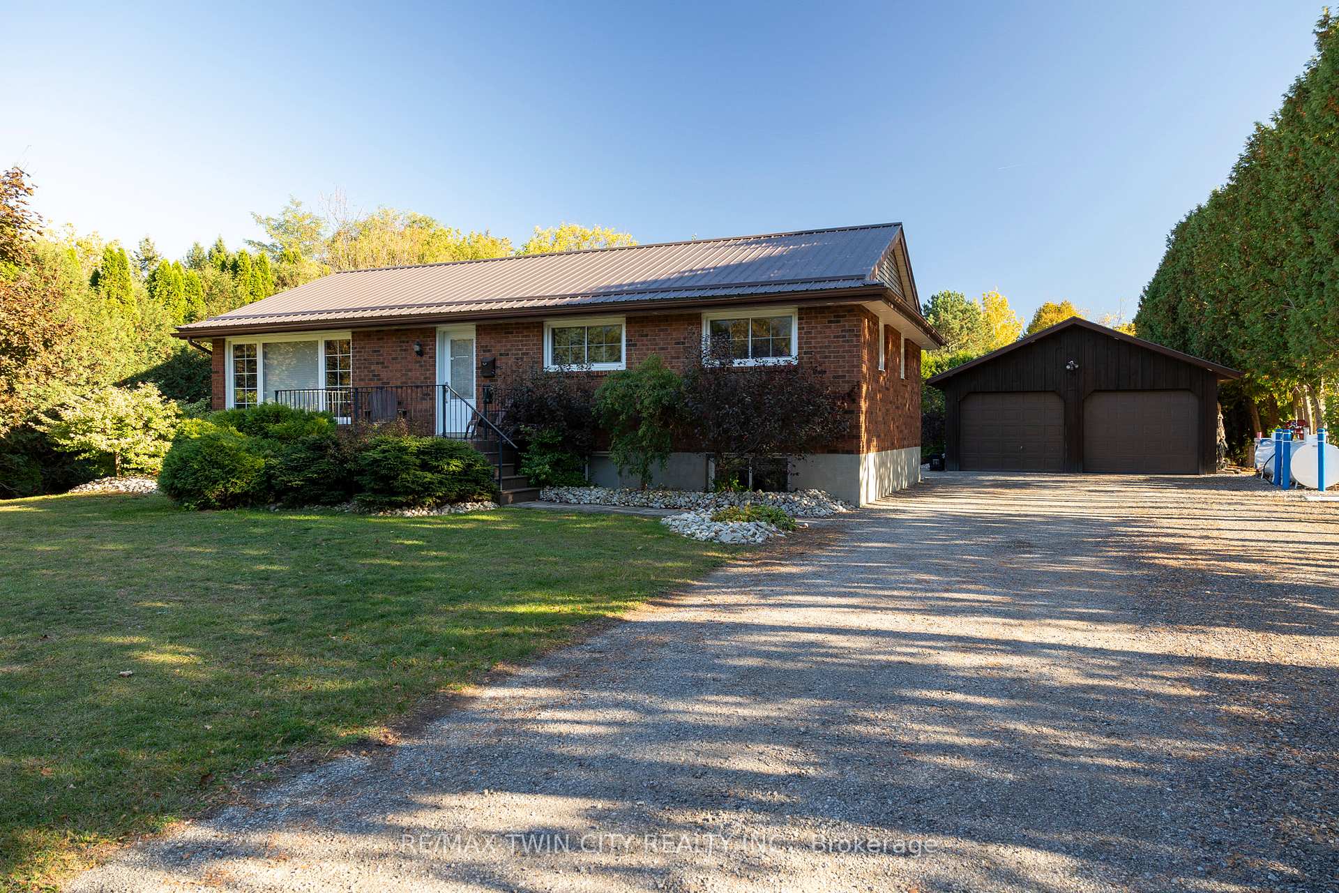 976 MCDOWELL Road E, Norfolk, ON, exterior