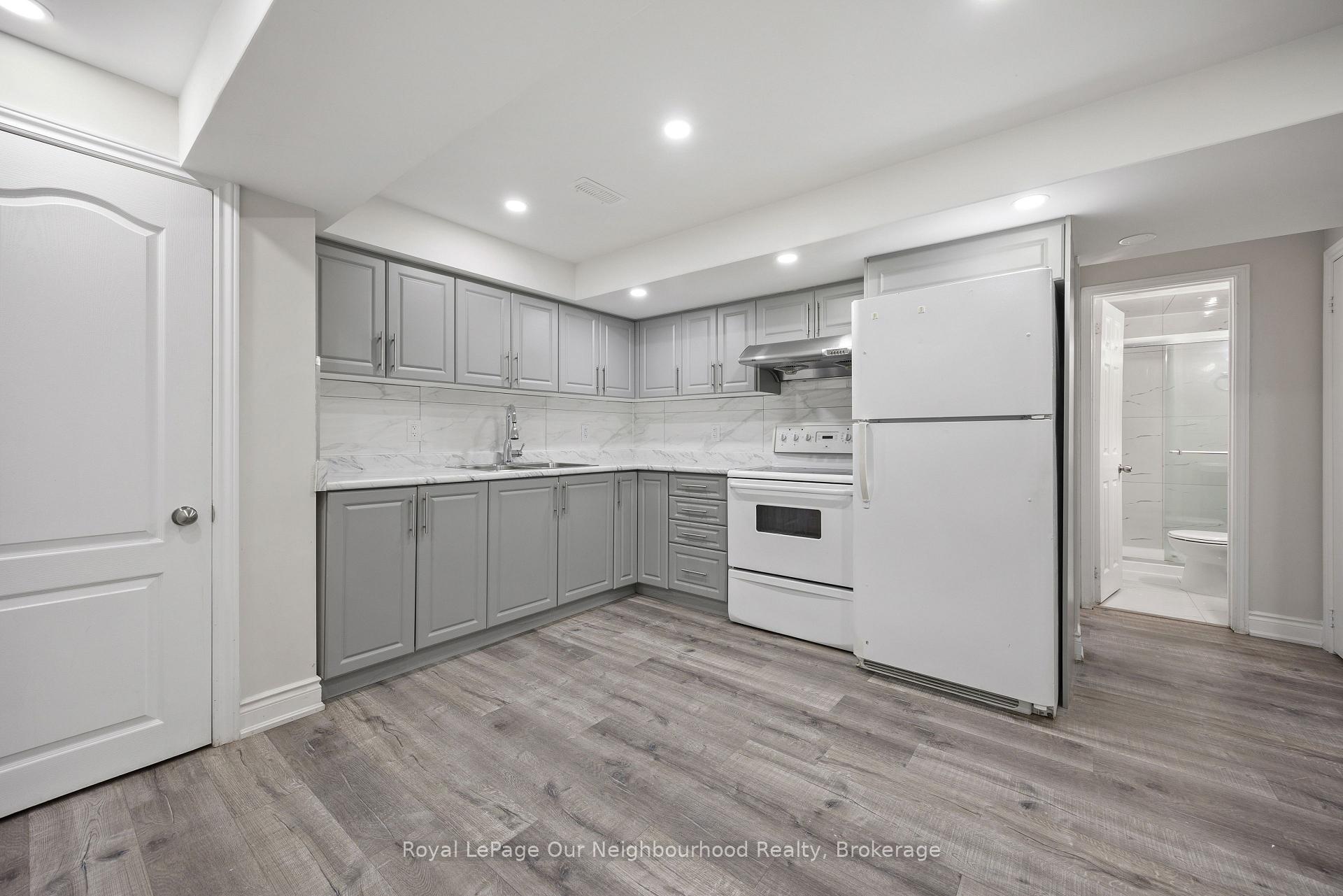 Bsmt - 206 Sunny Meadow Boulevard, Brampton, ON, exterior