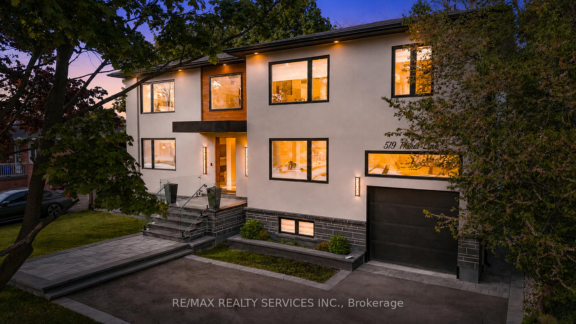 519 Third Line, Oakville, ON, exterior