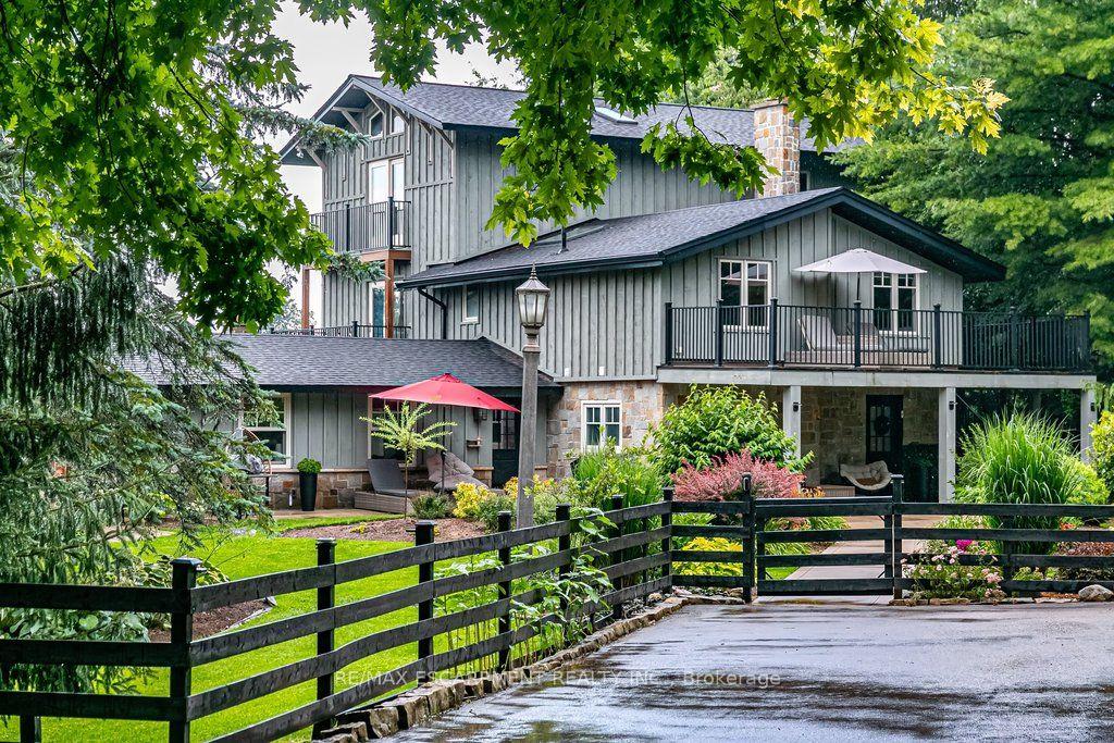 333 McCrae Station Road, Hamilton, ON, exterior