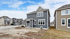 26 Shapira Avenue, Wasaga Beach, ON, exterior