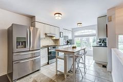 7222 Deanlee Court, Mississauga, ON, exterior
