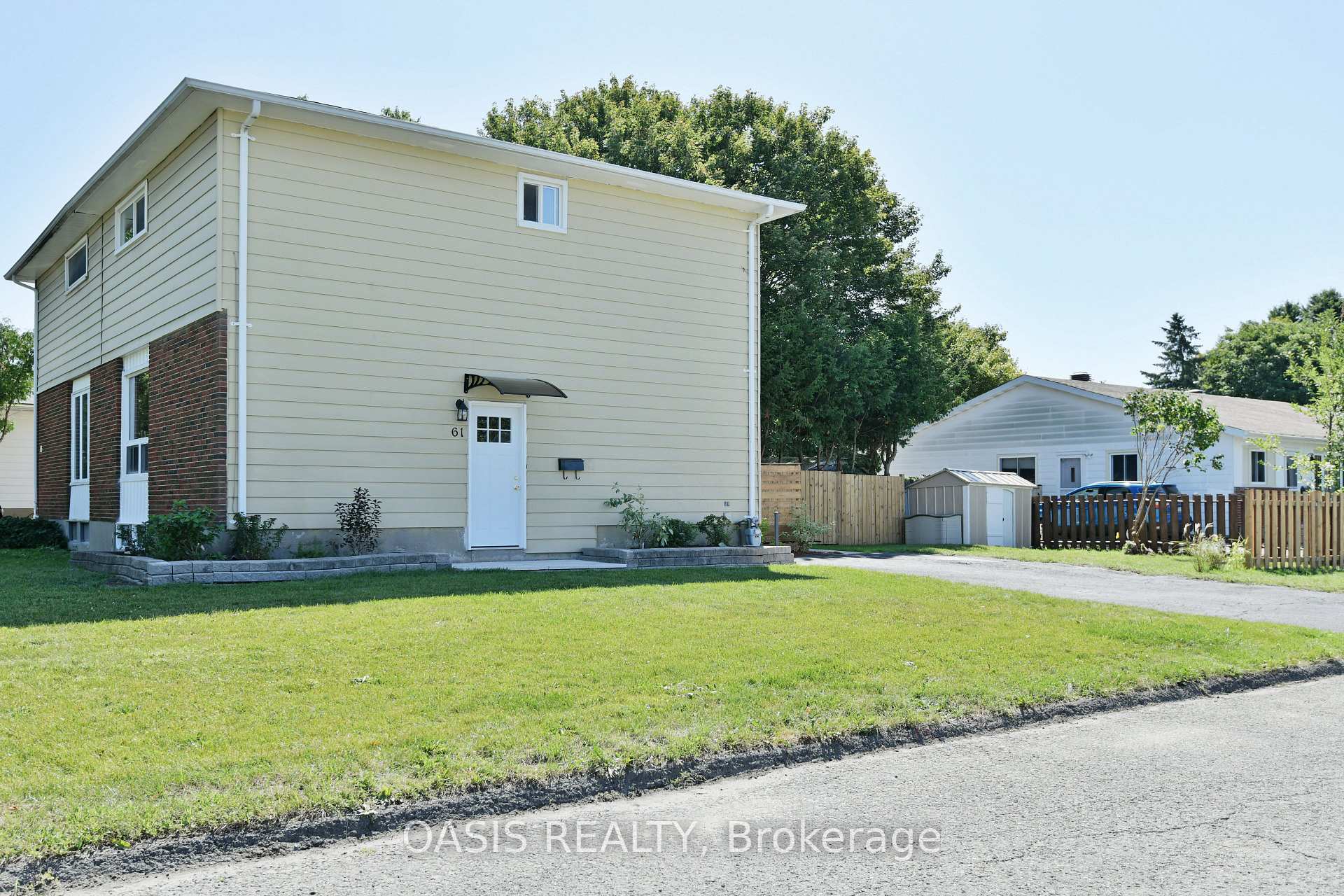 61 Herriott Street, Carleton Place, ON, exterior