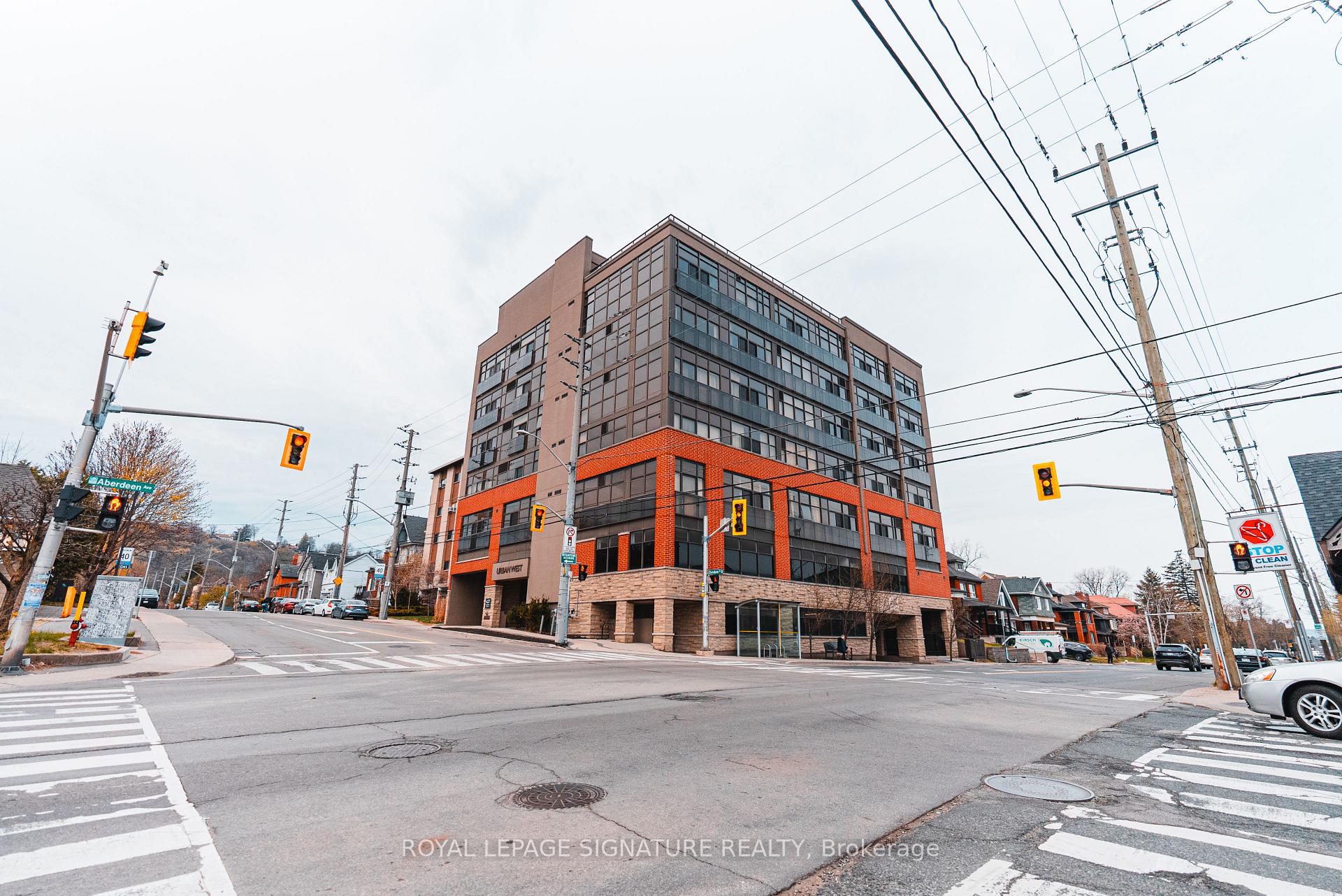 102 - 427 Aberdeen Avenue, Hamilton, ON, exterior