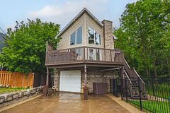 8 Lake Road, Puslinch, ON, exterior