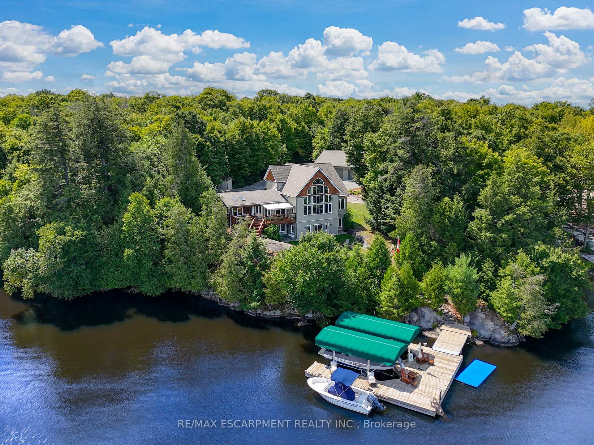 36 MANITOUWABING ESTATES Road, McKellar, ON, exterior