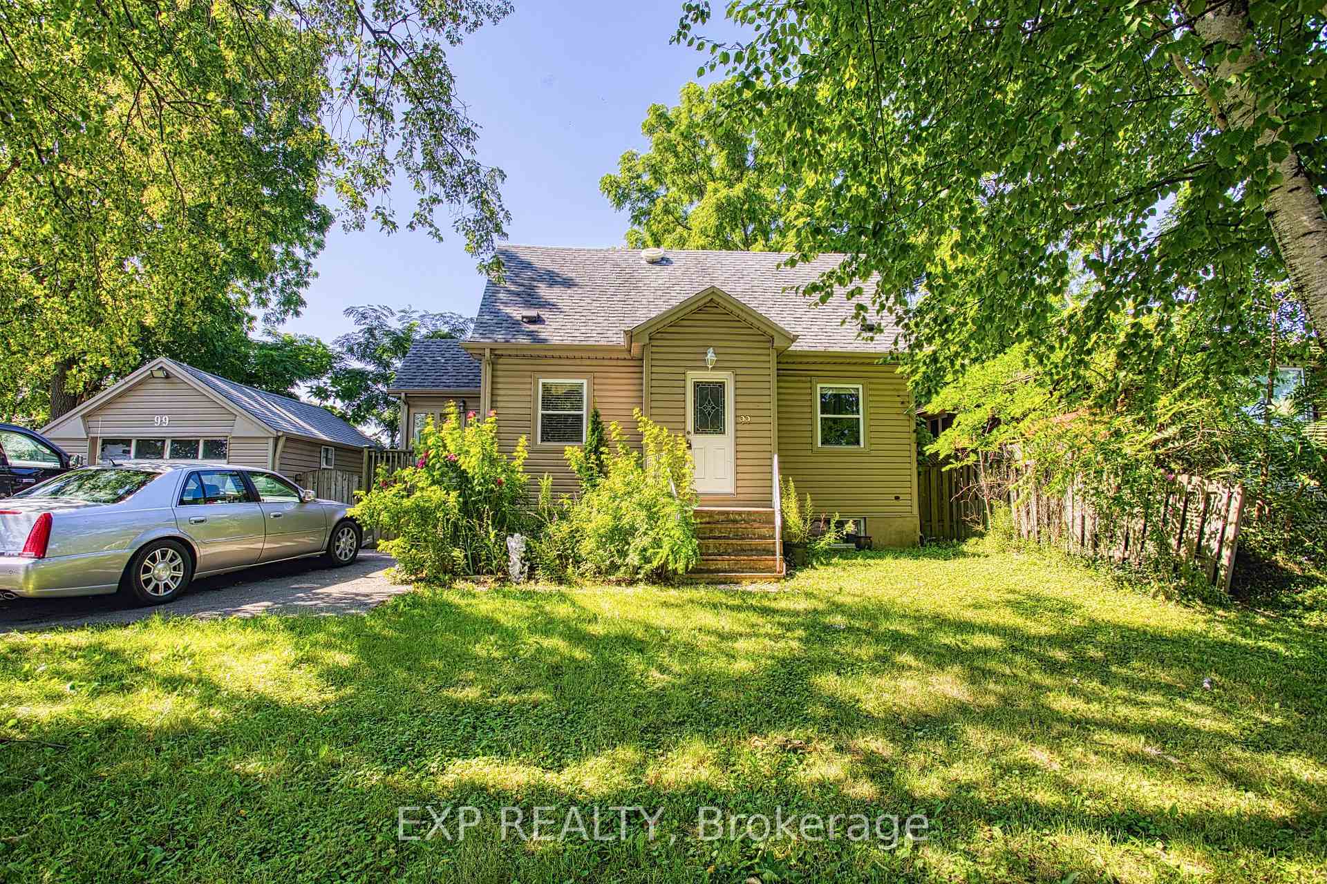 99 Mohawk Road W, Hamilton, ON, exterior