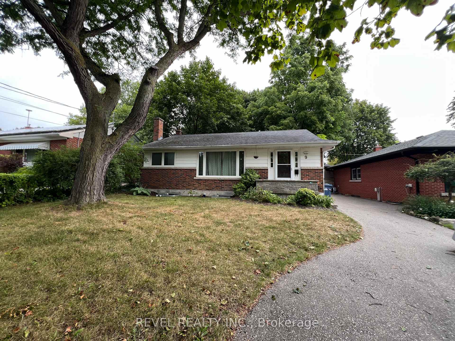 Lower - 9 Collingwood Street, Guelph, ON, exterior