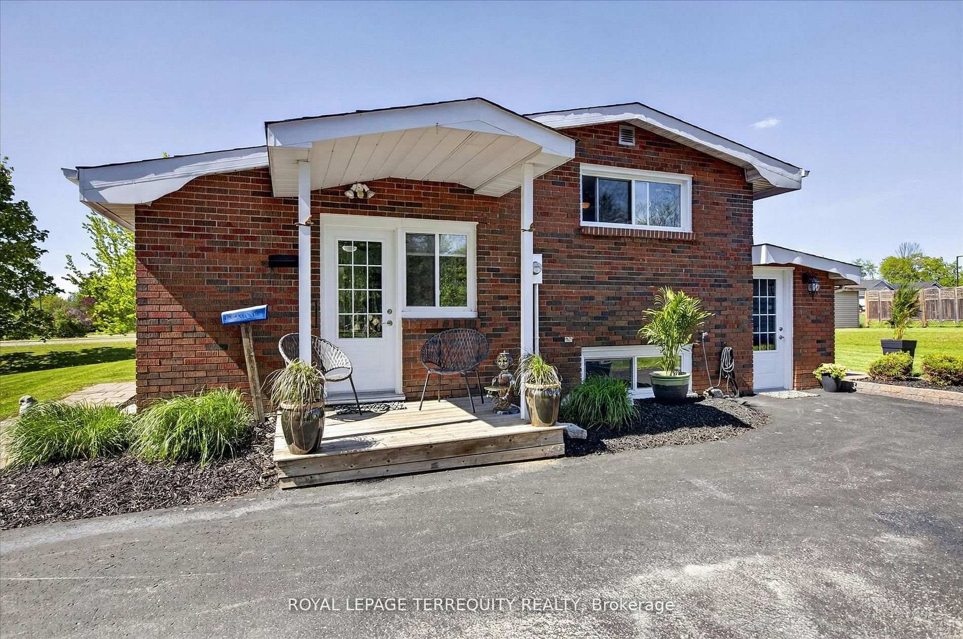 A - 12 Concession Street, Havelock-Belmont-Methuen, ON, exterior