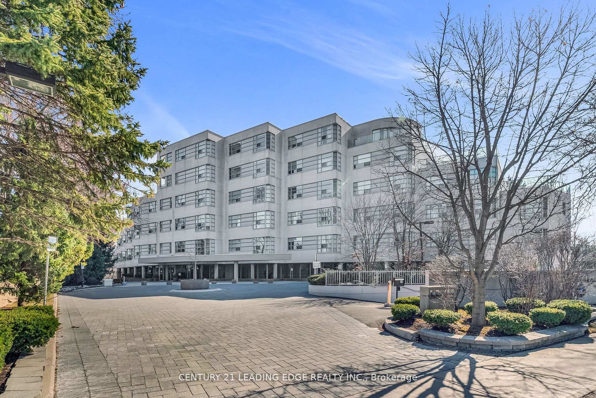 208 - 1 Watergarden Way, Toronto C15, ON, exterior