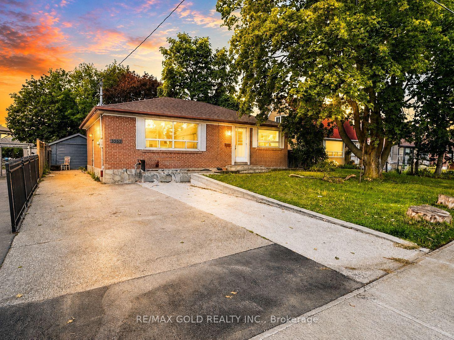 3352 Etude Drive, Mississauga, ON, exterior